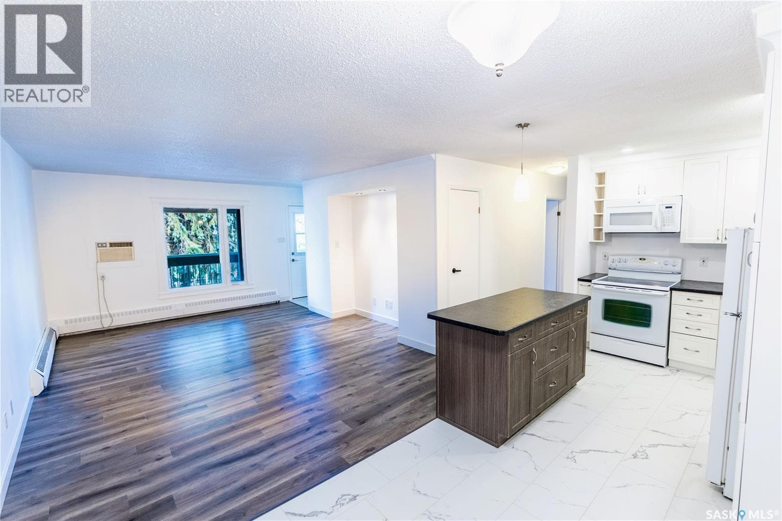 8 B NOLLET AVENUE — photo 2