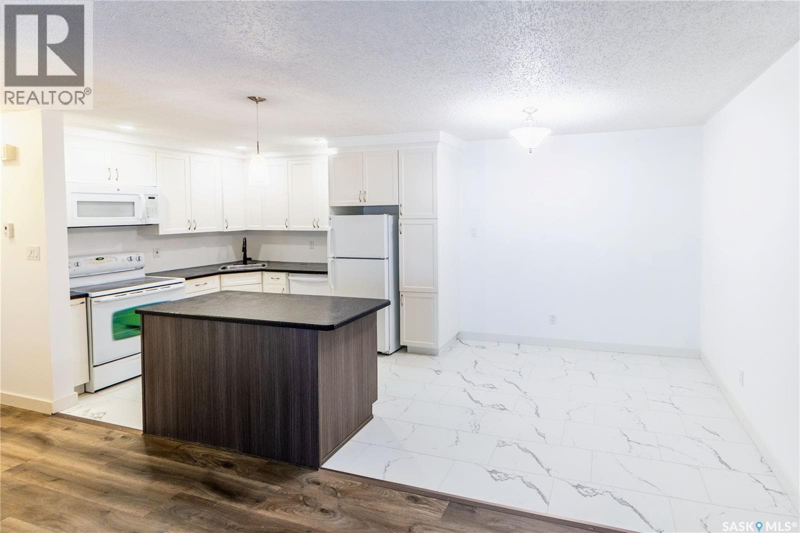 8 B NOLLET AVENUE — photo 3