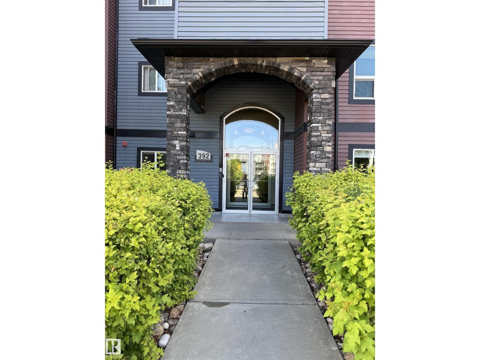 #320 392 SILVER BERRY RD NW — photo 2
