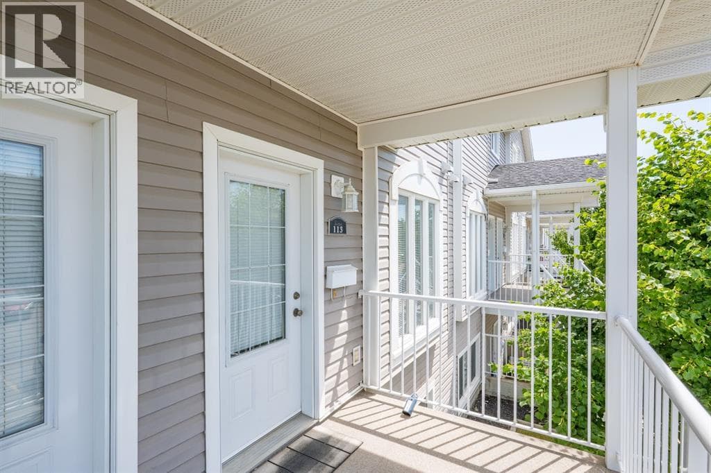 113 Somerset Lane SE — photo 5