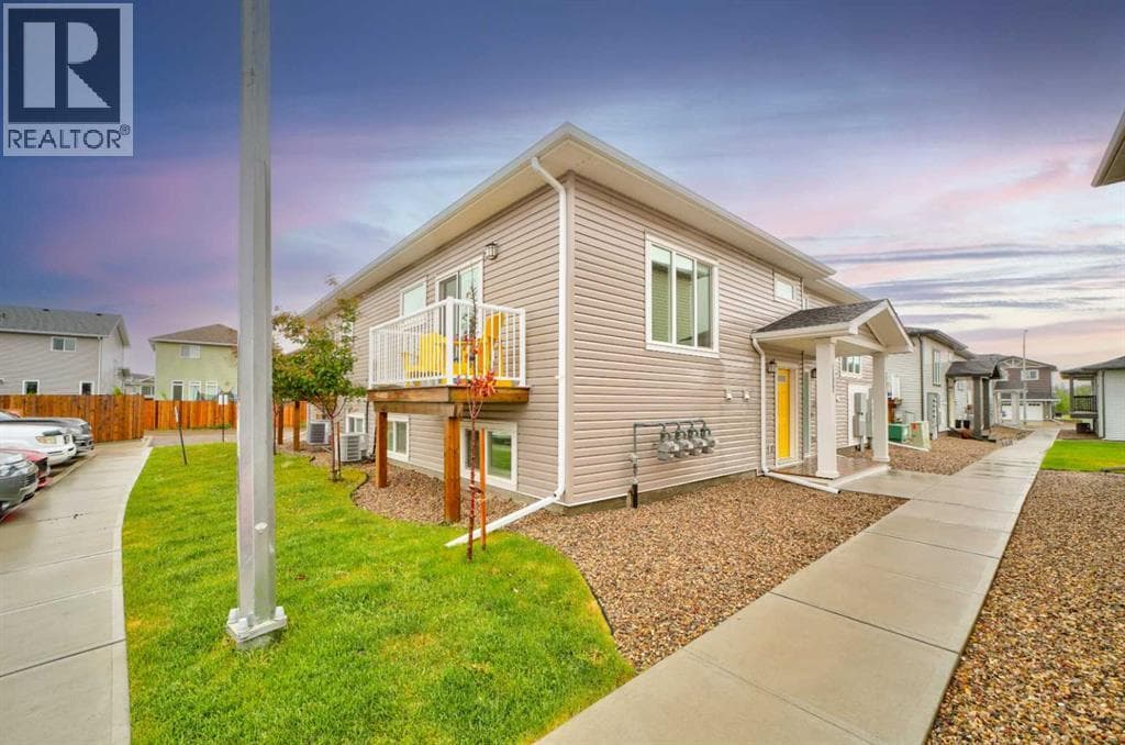 1206, 210 Firelight Way W