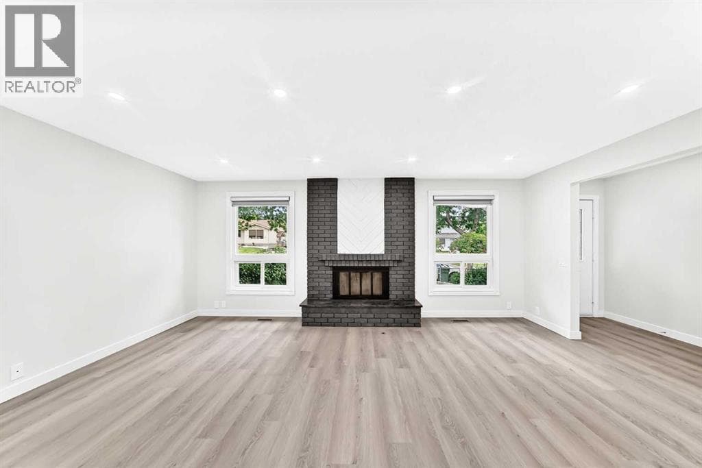 3319 Radcliffe Drive SE — photo 5