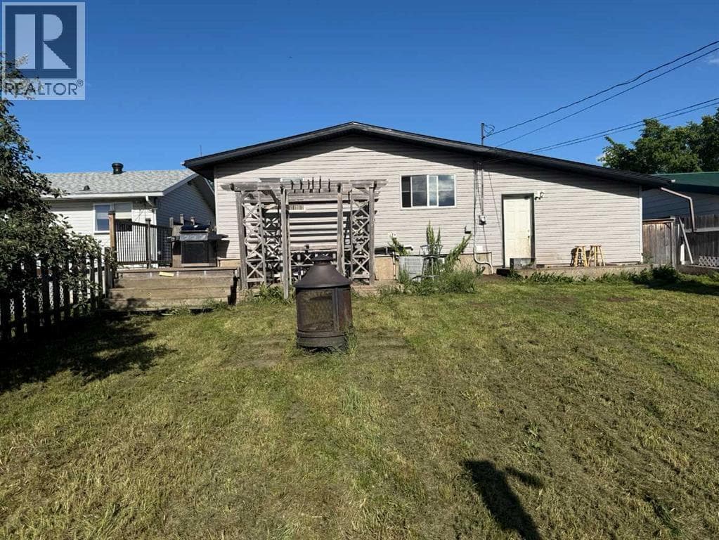 4816 51 Street — photo 5