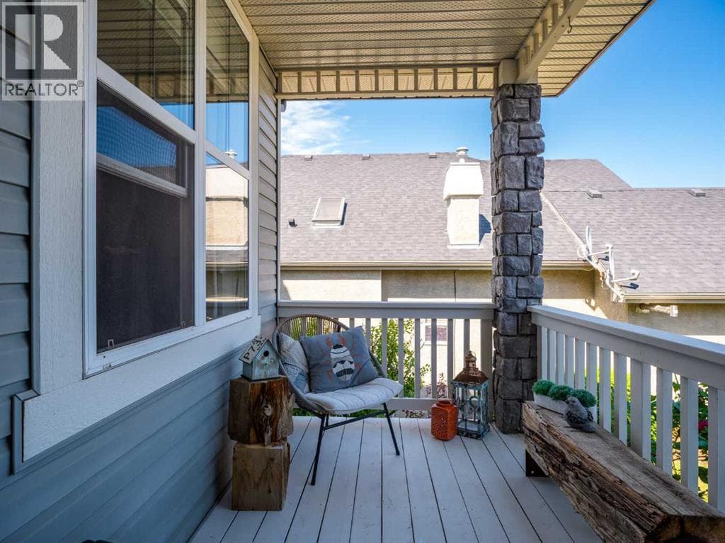 124 Valley Creek Crescent NW — photo 5