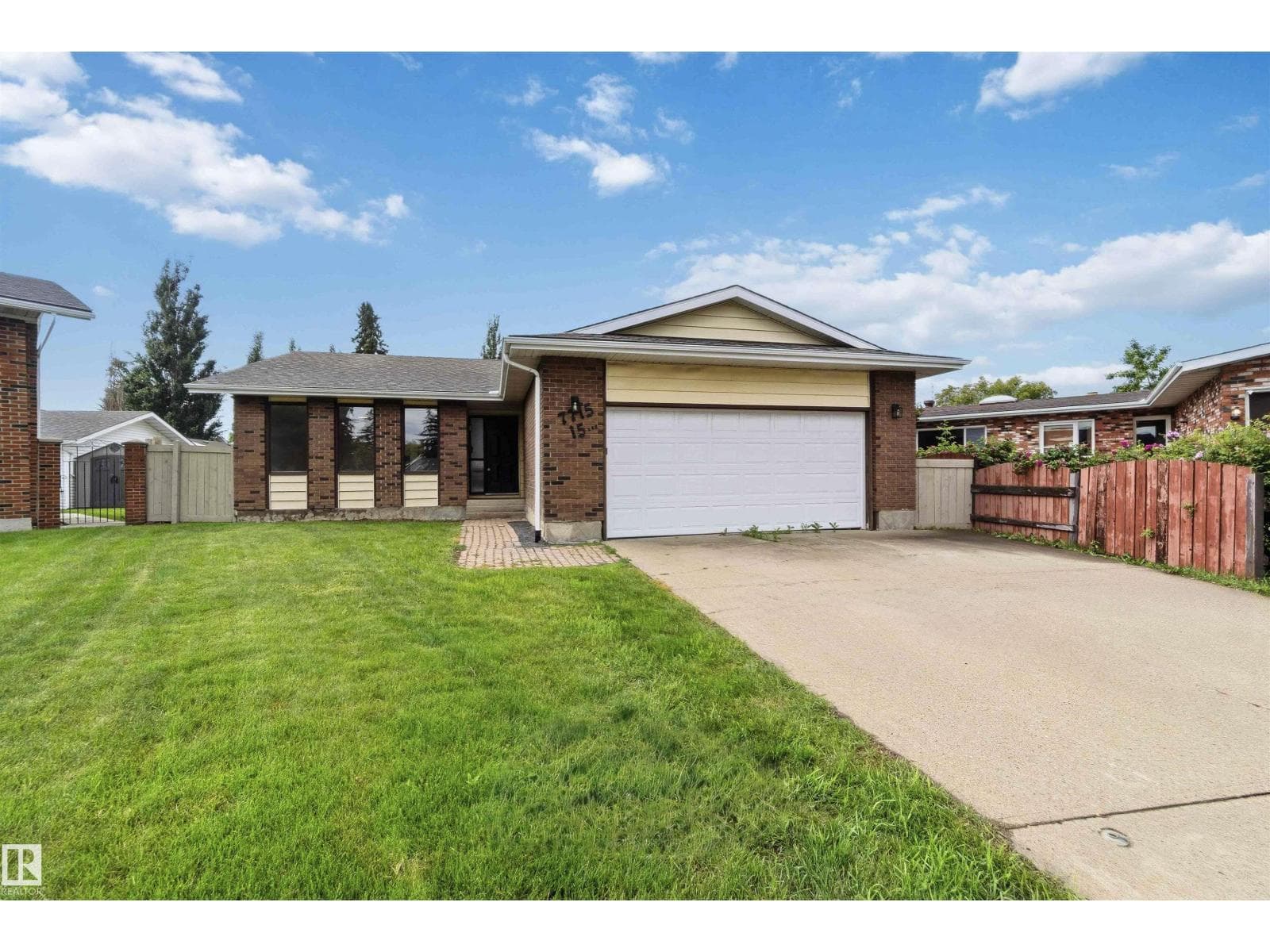 7715 15 AV NW