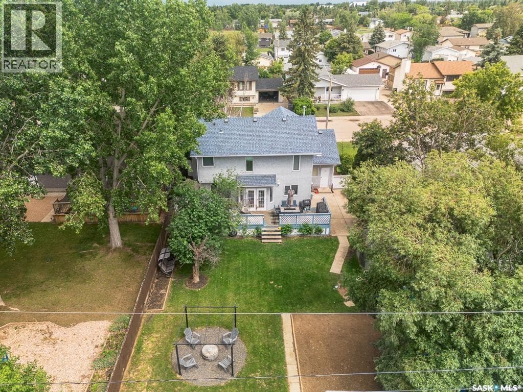 418 Fehr CRESCENT — photo 3