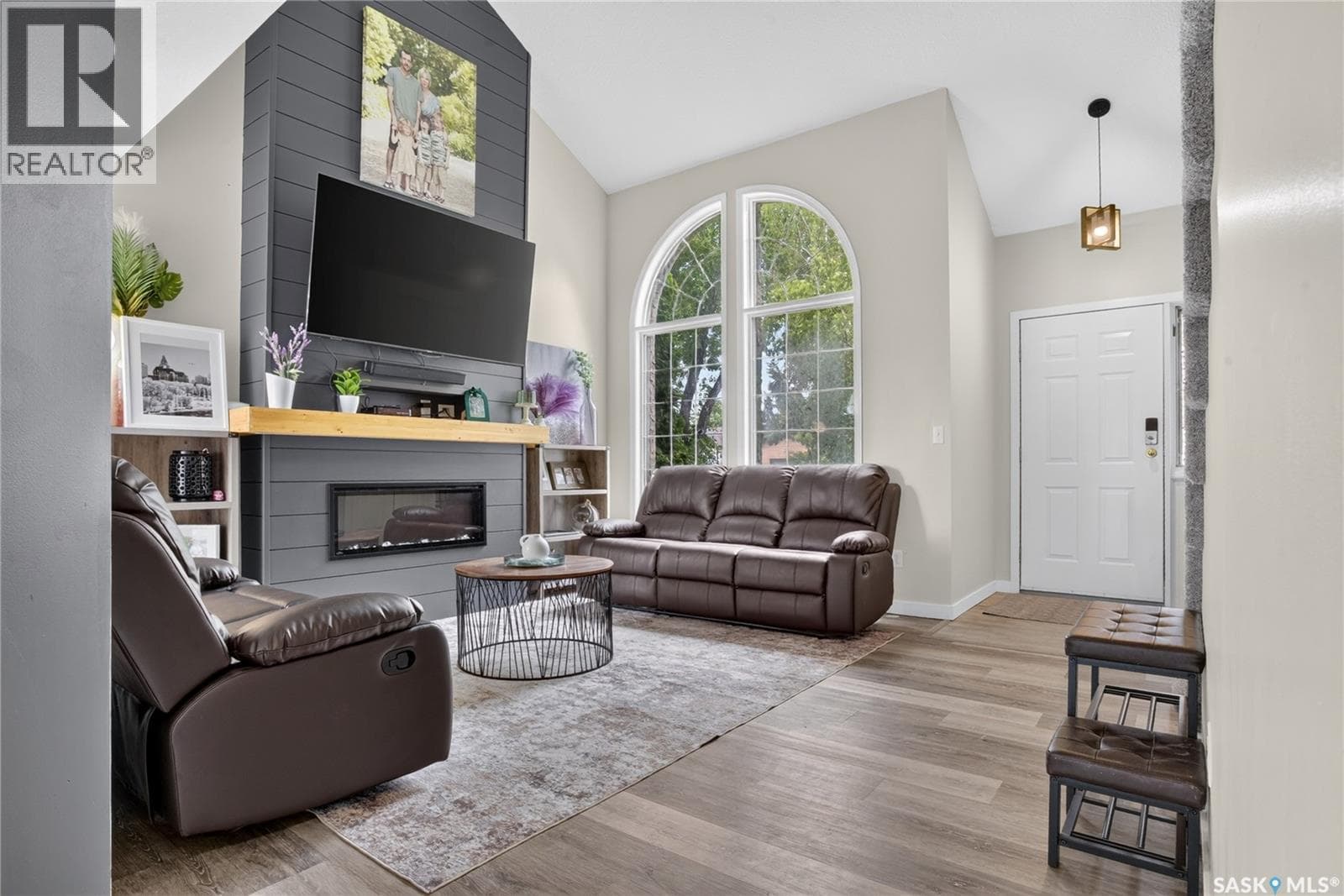 418 Fehr CRESCENT — photo 5