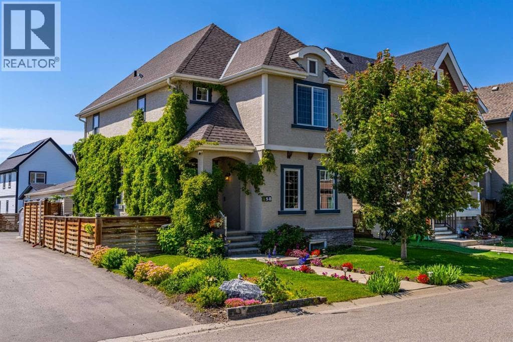 158 Mahogany Grove SE — photo 2