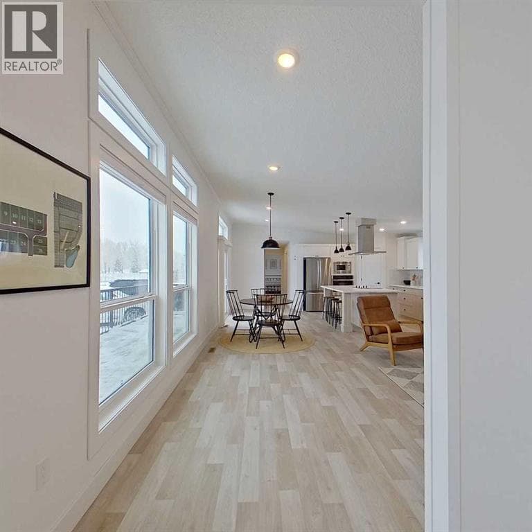 22 Tamarack Lane — photo 3