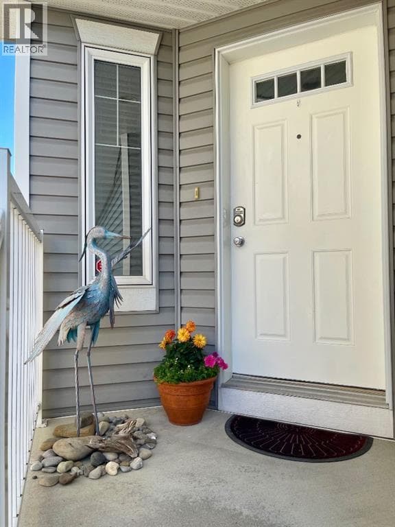 43 Rockmont Court NW — photo 2