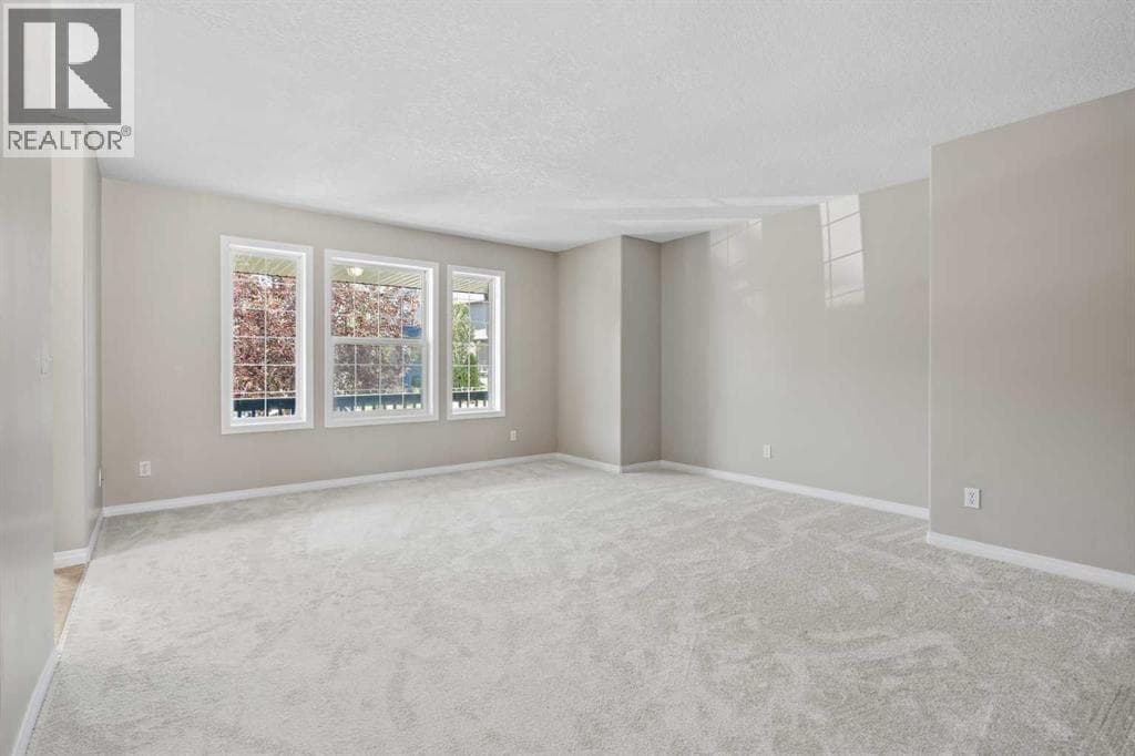 28 Saddlebrook Gardens NE — photo 4