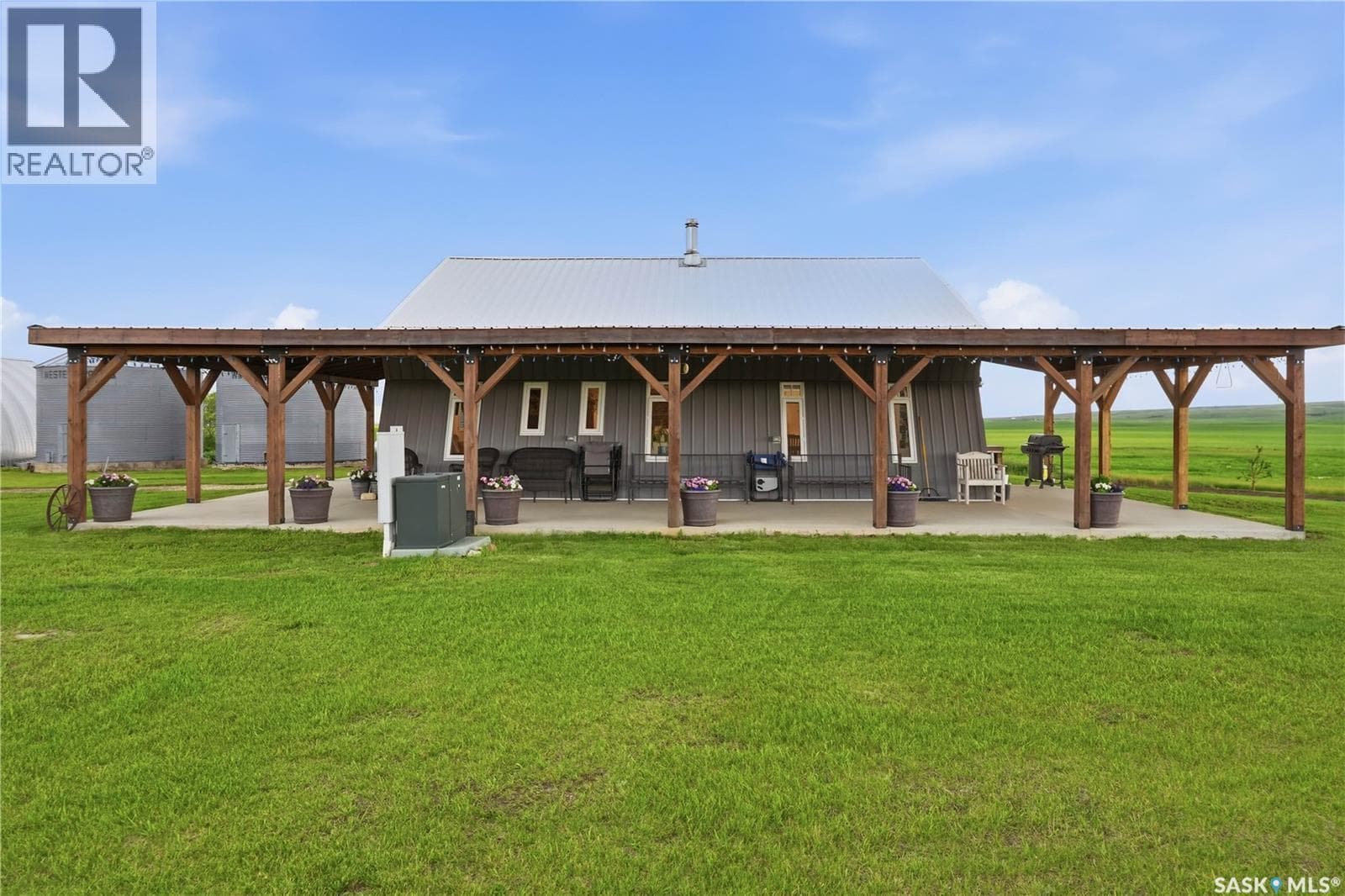 Reimer Acreage — photo 2