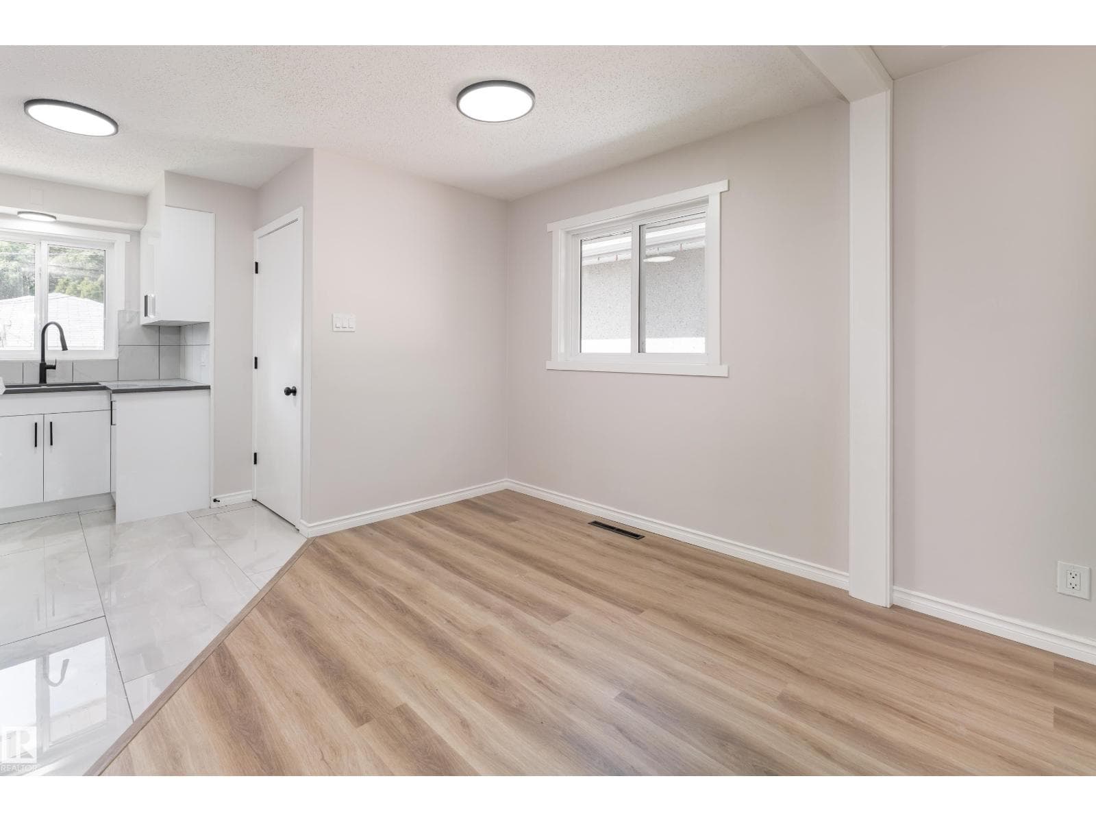 12224 55 ST NW — photo 4