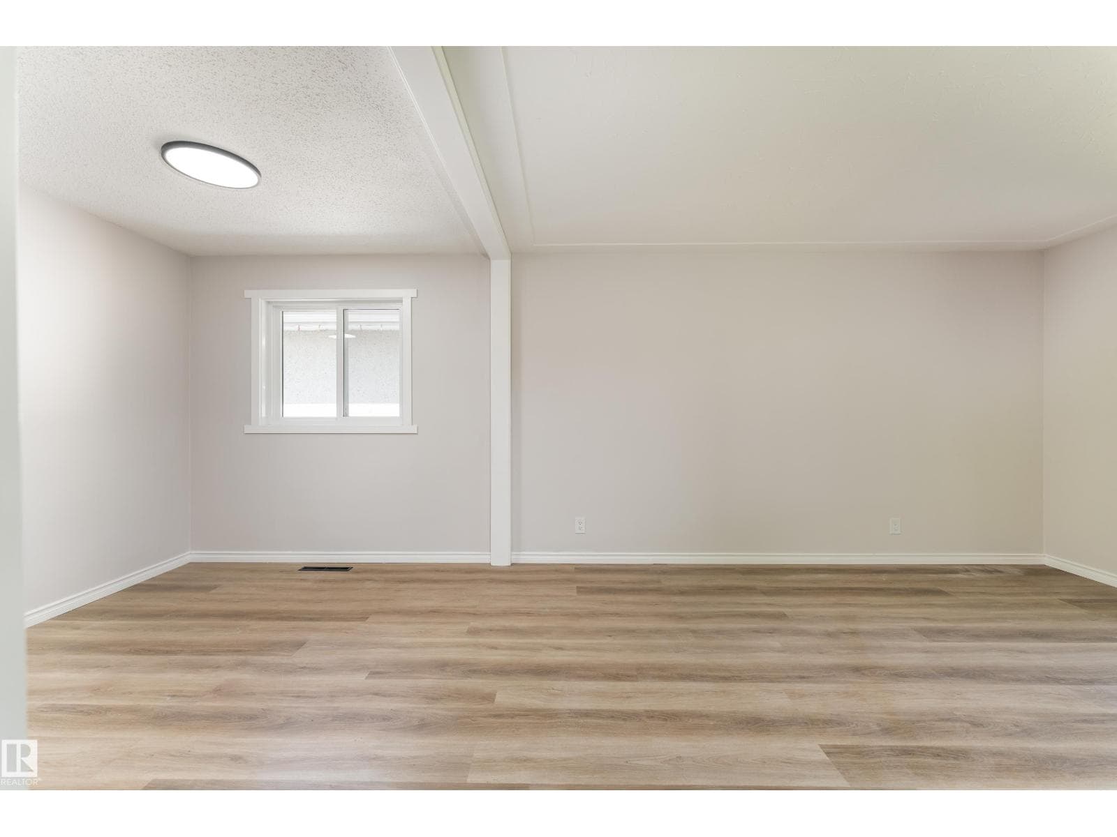 12224 55 ST NW — photo 5