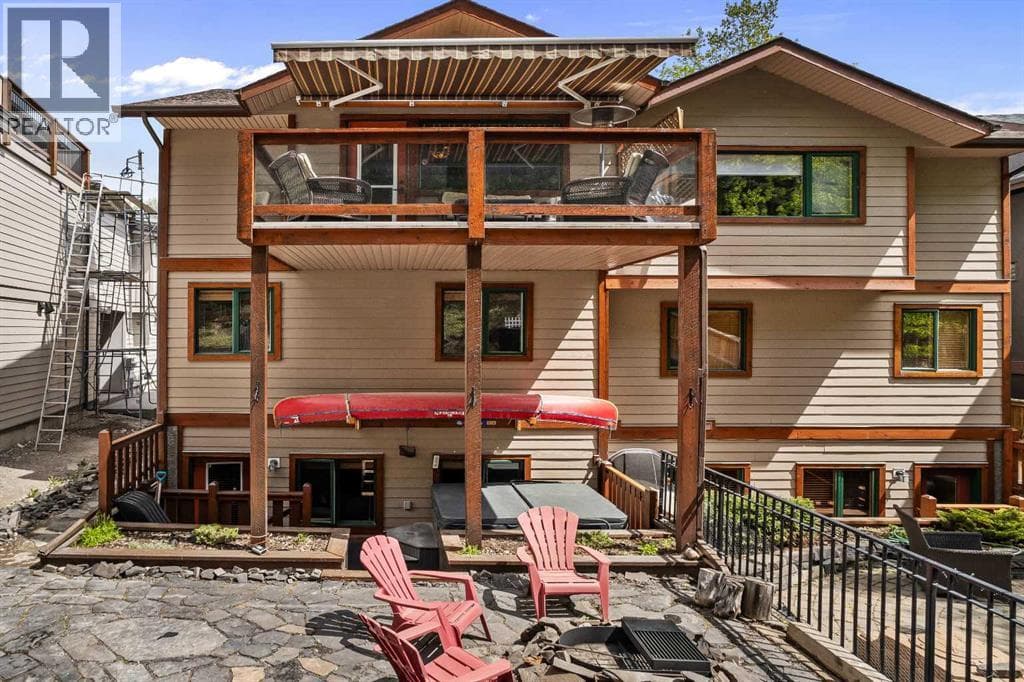 B, 243 Three Sisters Drive — photo 3