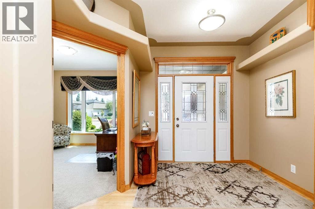 111 Adams Close — photo 3