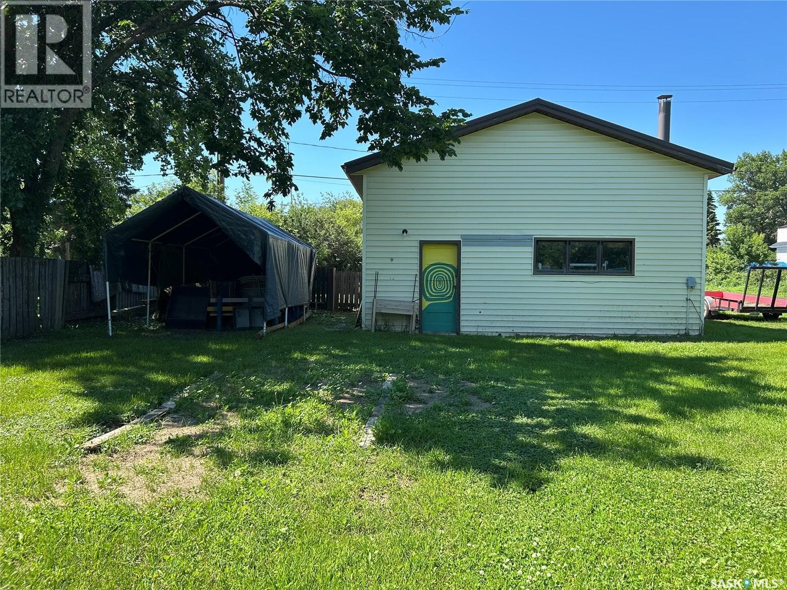 18-22 McCulloch STREET — photo 2