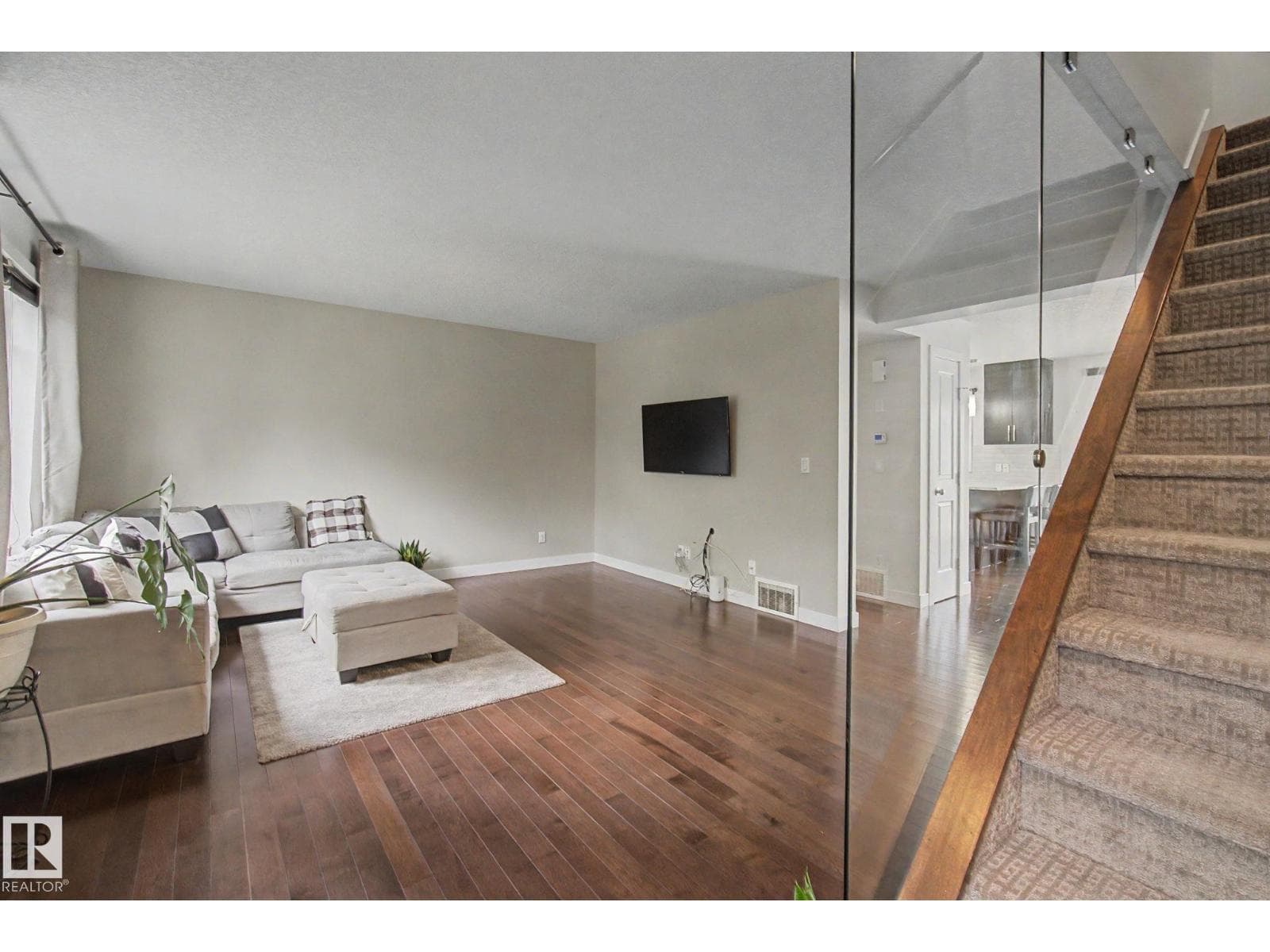 #81 9535 217 ST NW — photo 5