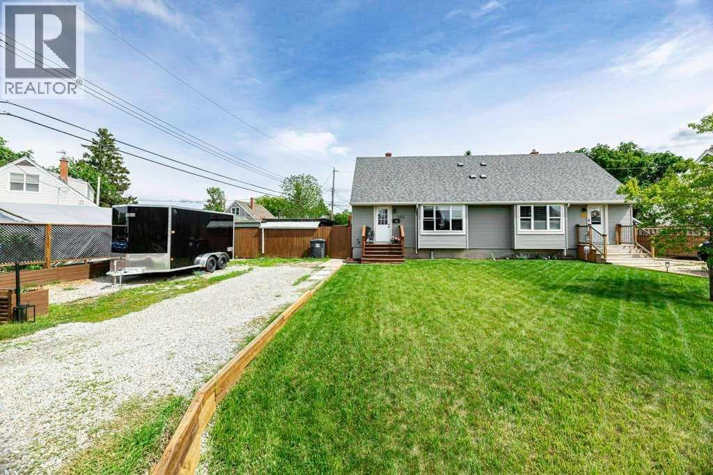 165 Tamarac — photo 3