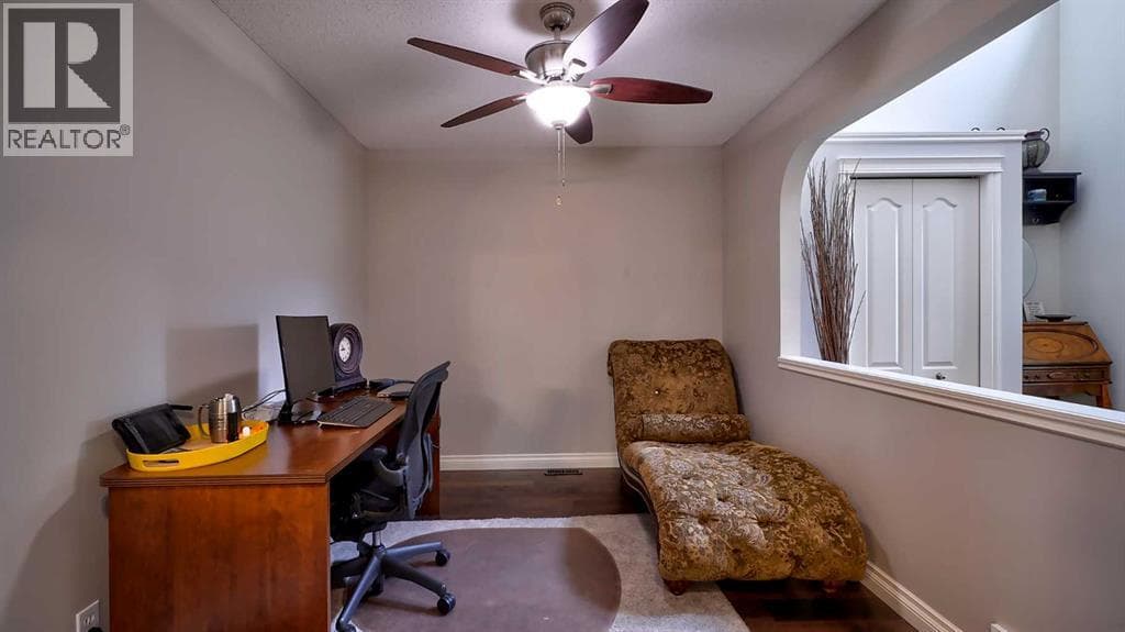 327 Sagewood Place SW — photo 4