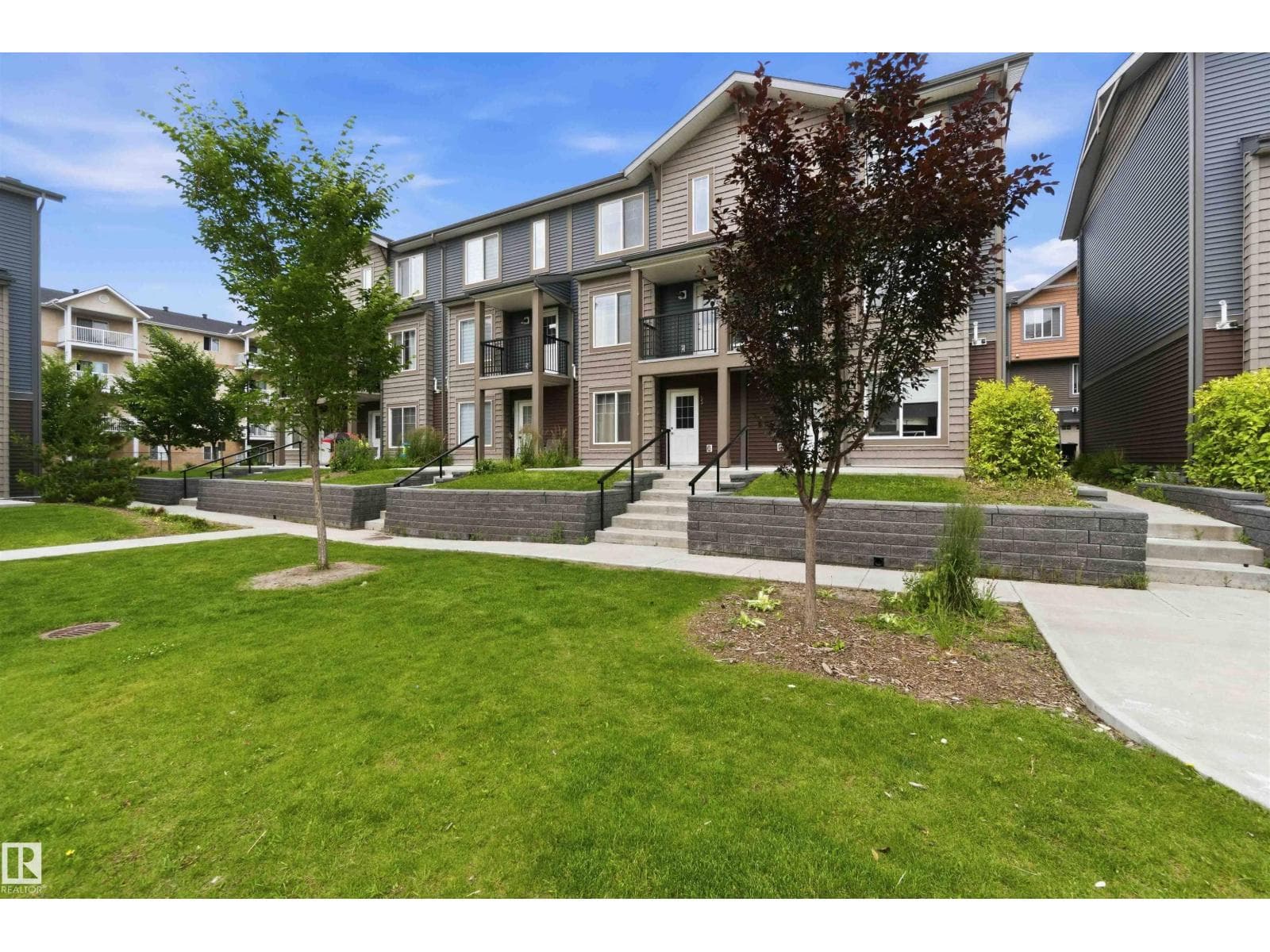 #53 3025 151 AV NW — photo 2