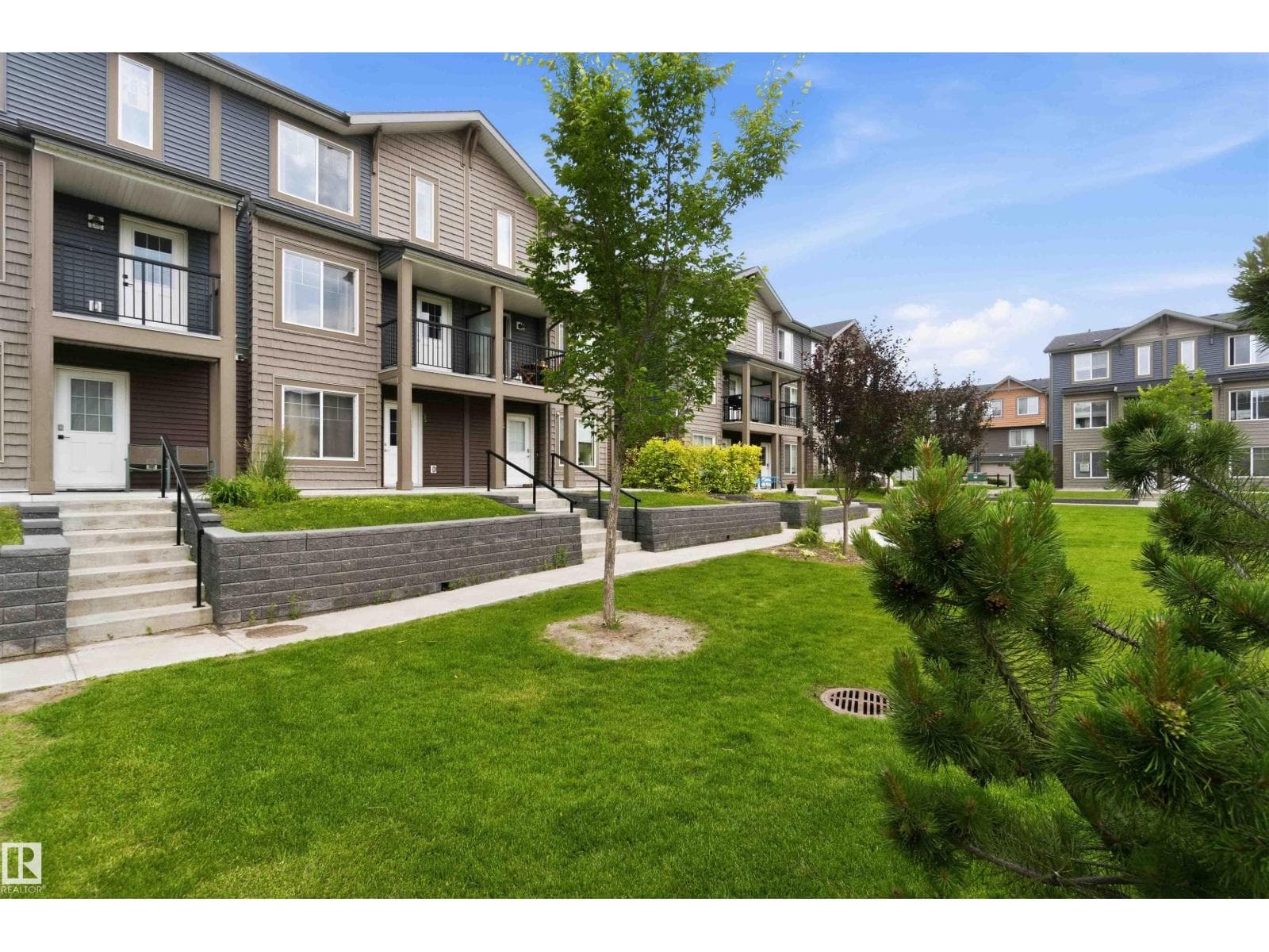 #53 3025 151 AV NW — photo 3