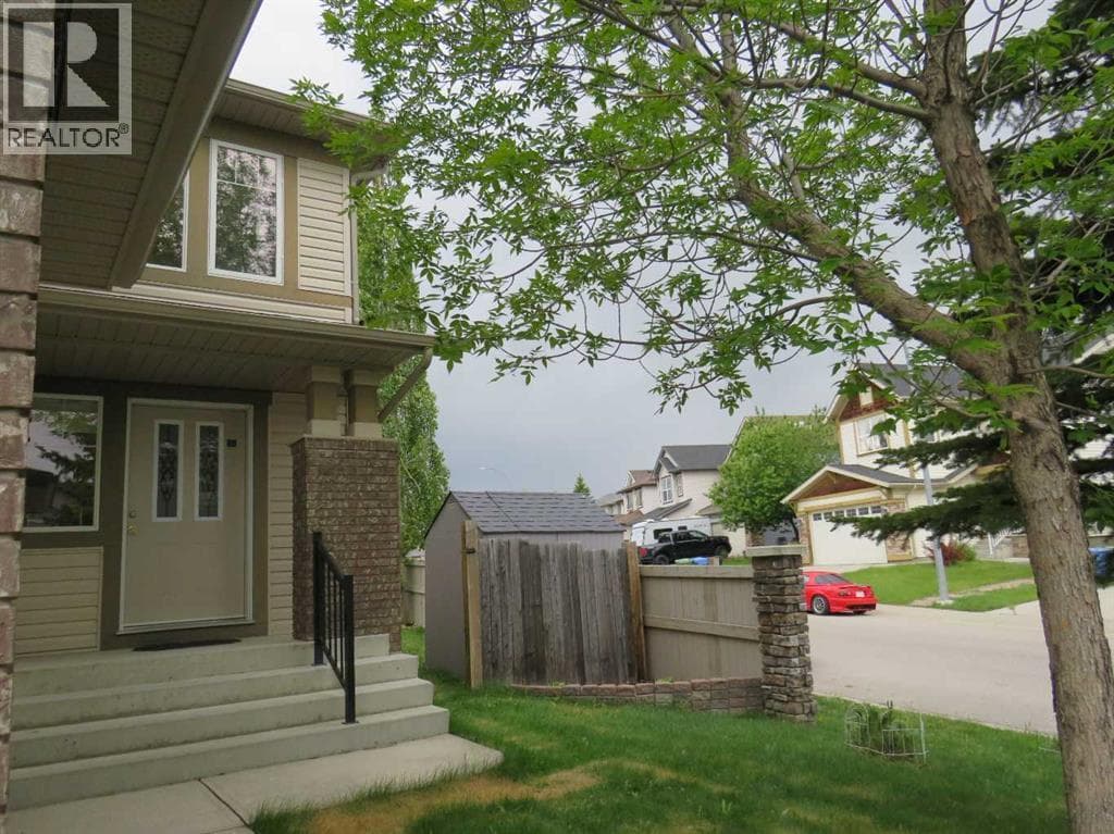 35 Panamount View NW — photo 5