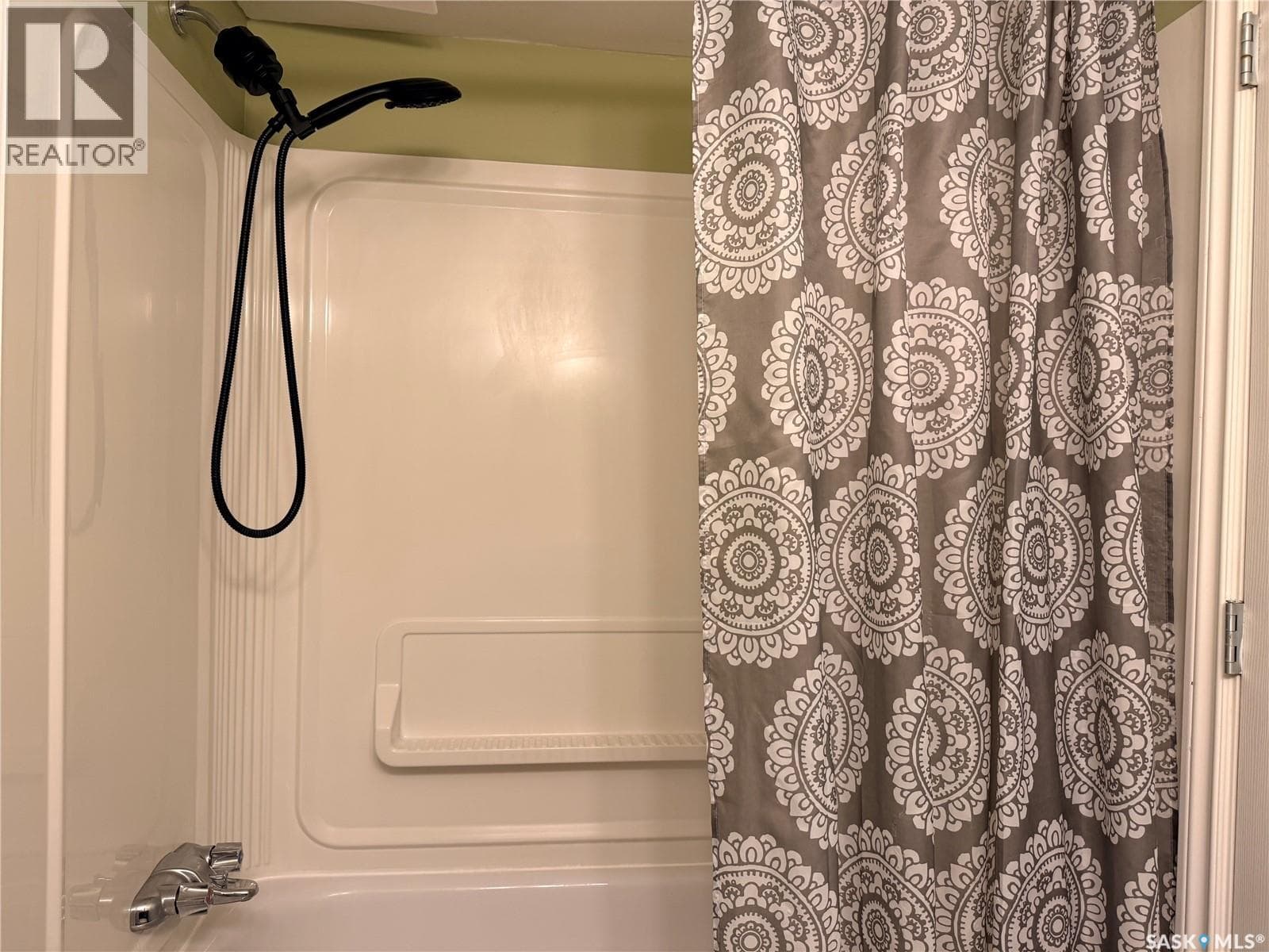 107D 1350 Gordon ROAD — photo 3