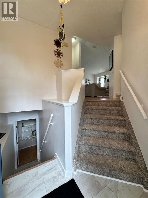 6001 90A Street — photo 3