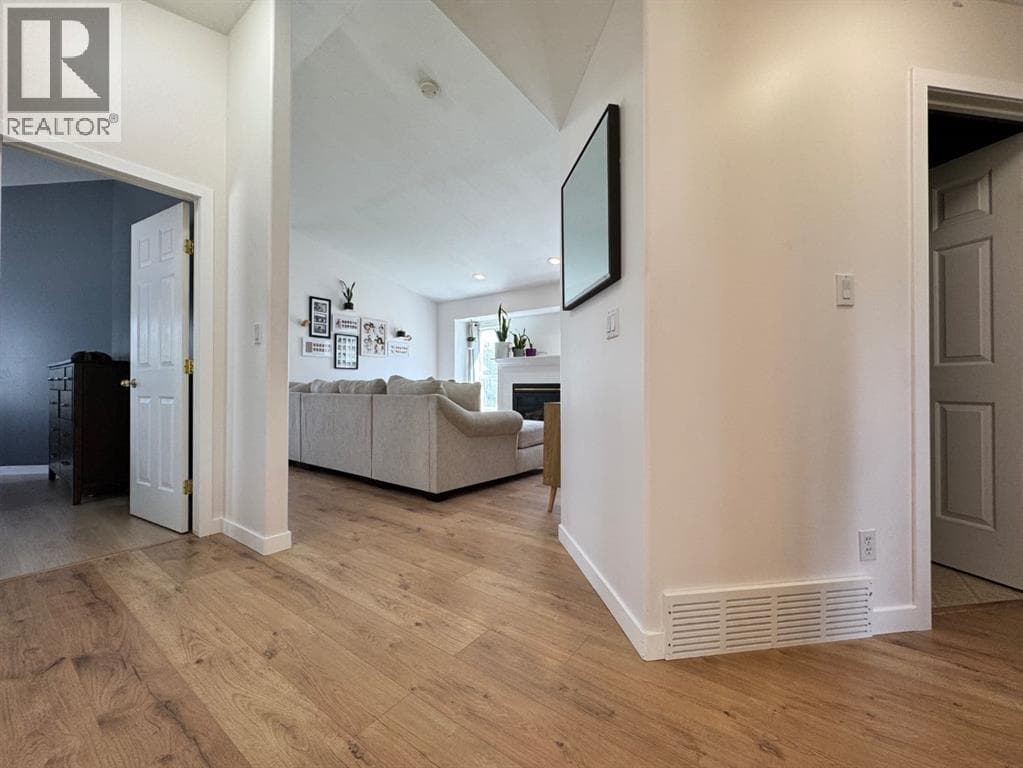 6001 90A Street — photo 4