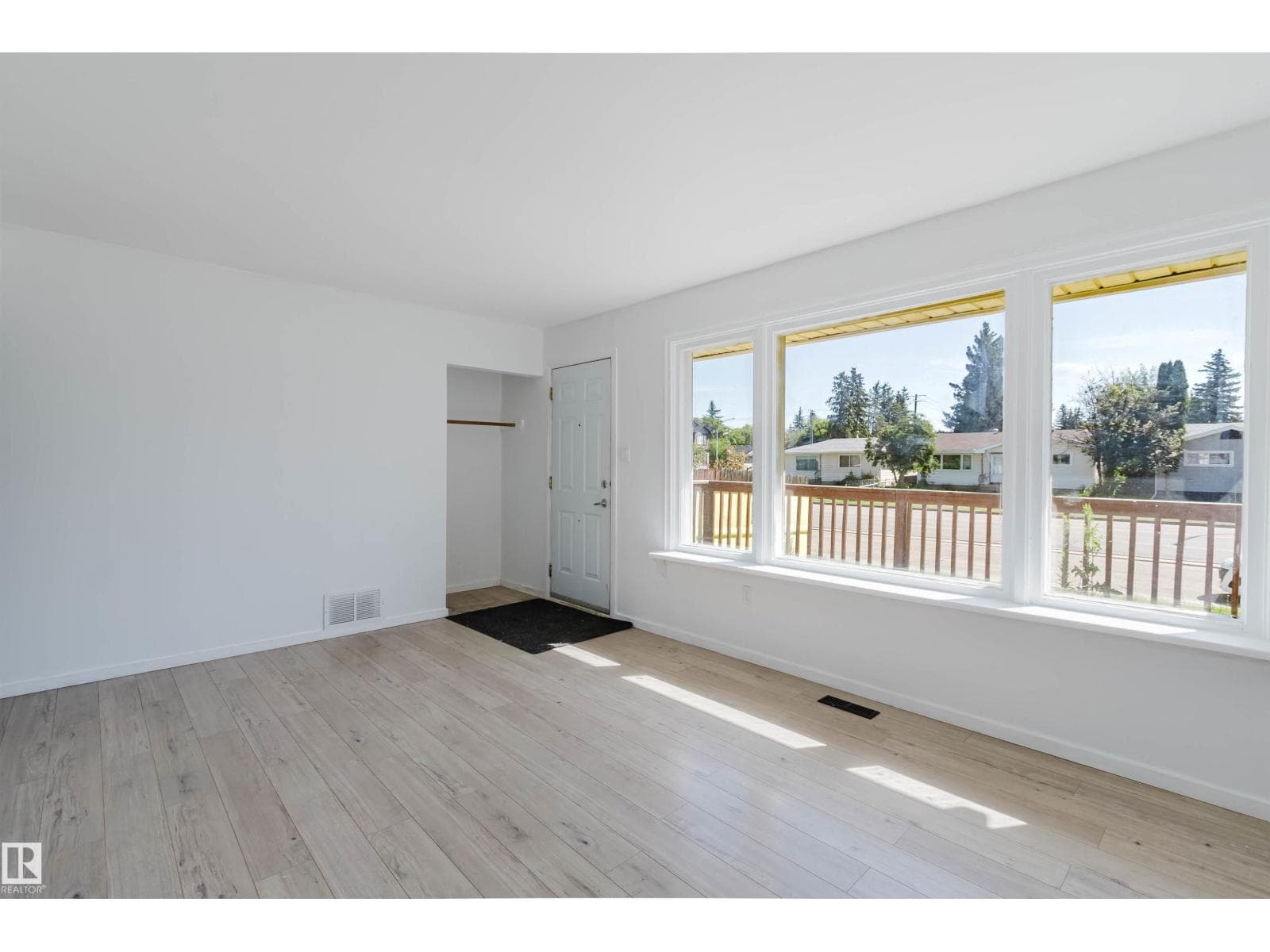 9606 163 ST NW — photo 5