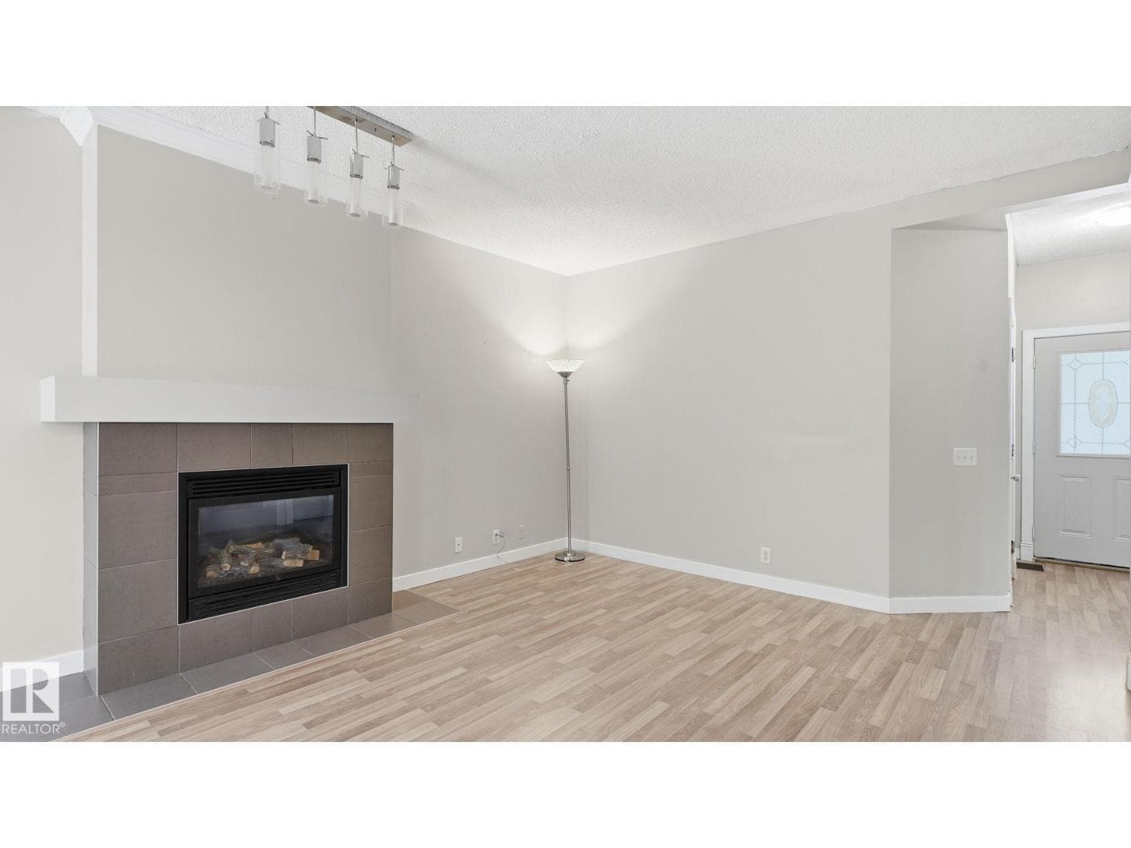 #24 6410 134 AV NW — photo 5
