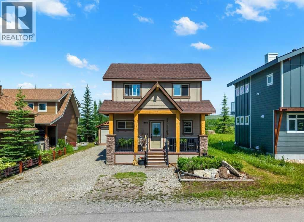 224 Cottageclub Crescent