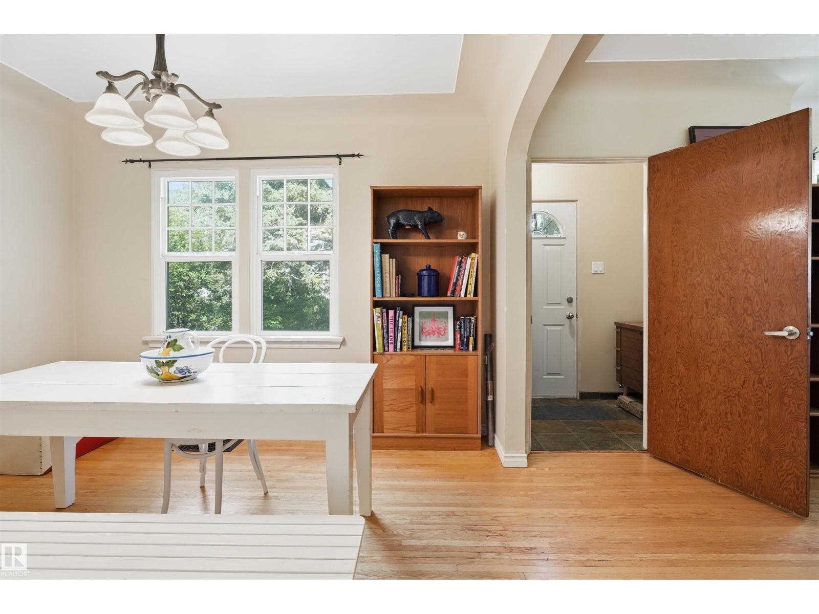 11334 104 ST NW — photo 3