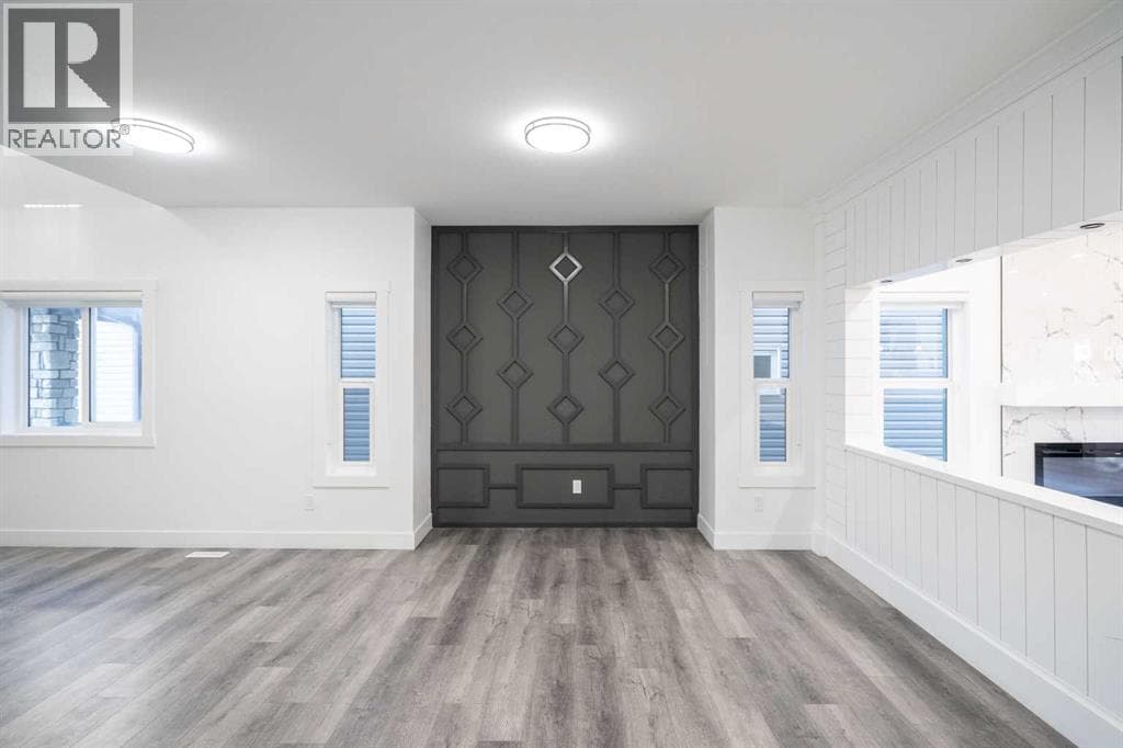 123 Saddlecrest Grove NE — photo 4