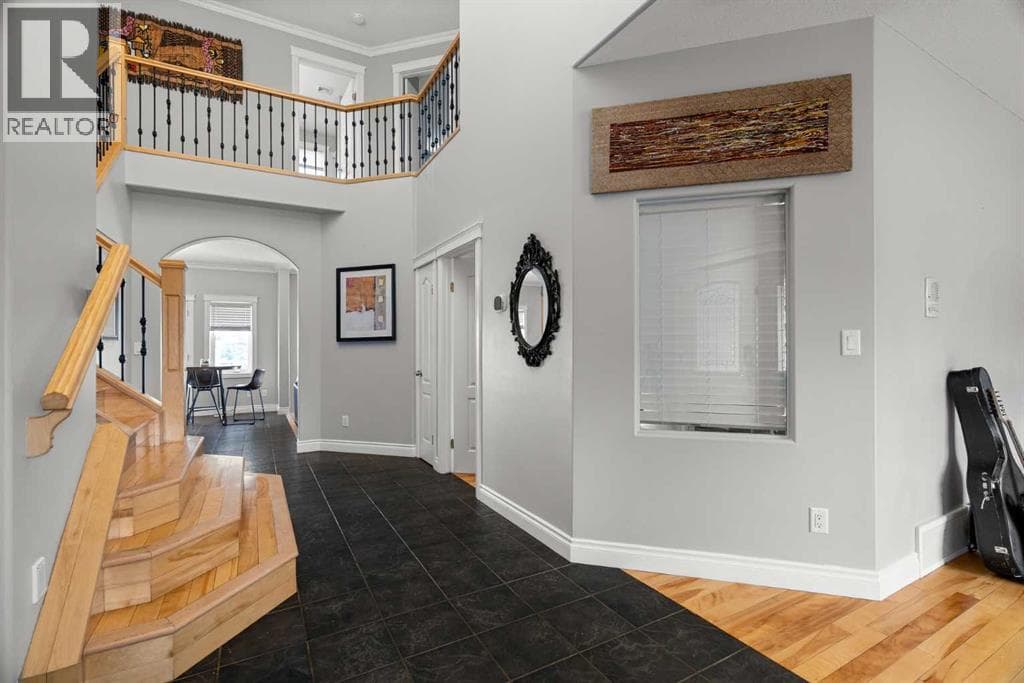 169 Lindstrom Crescent — photo 2