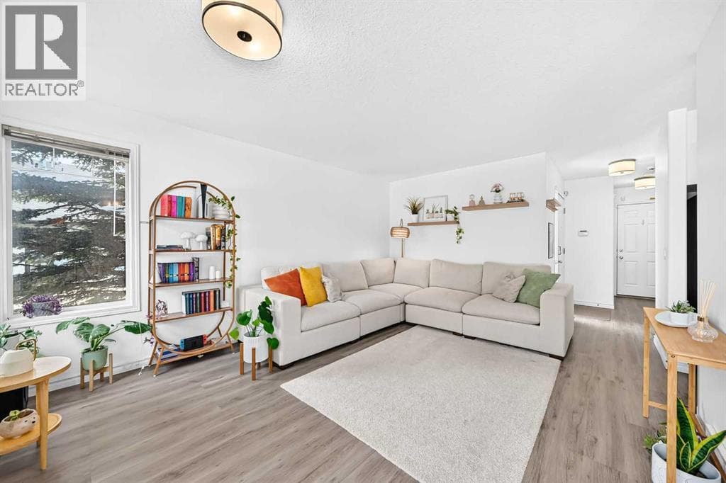 35, 102 Canoe Square SW — photo 5