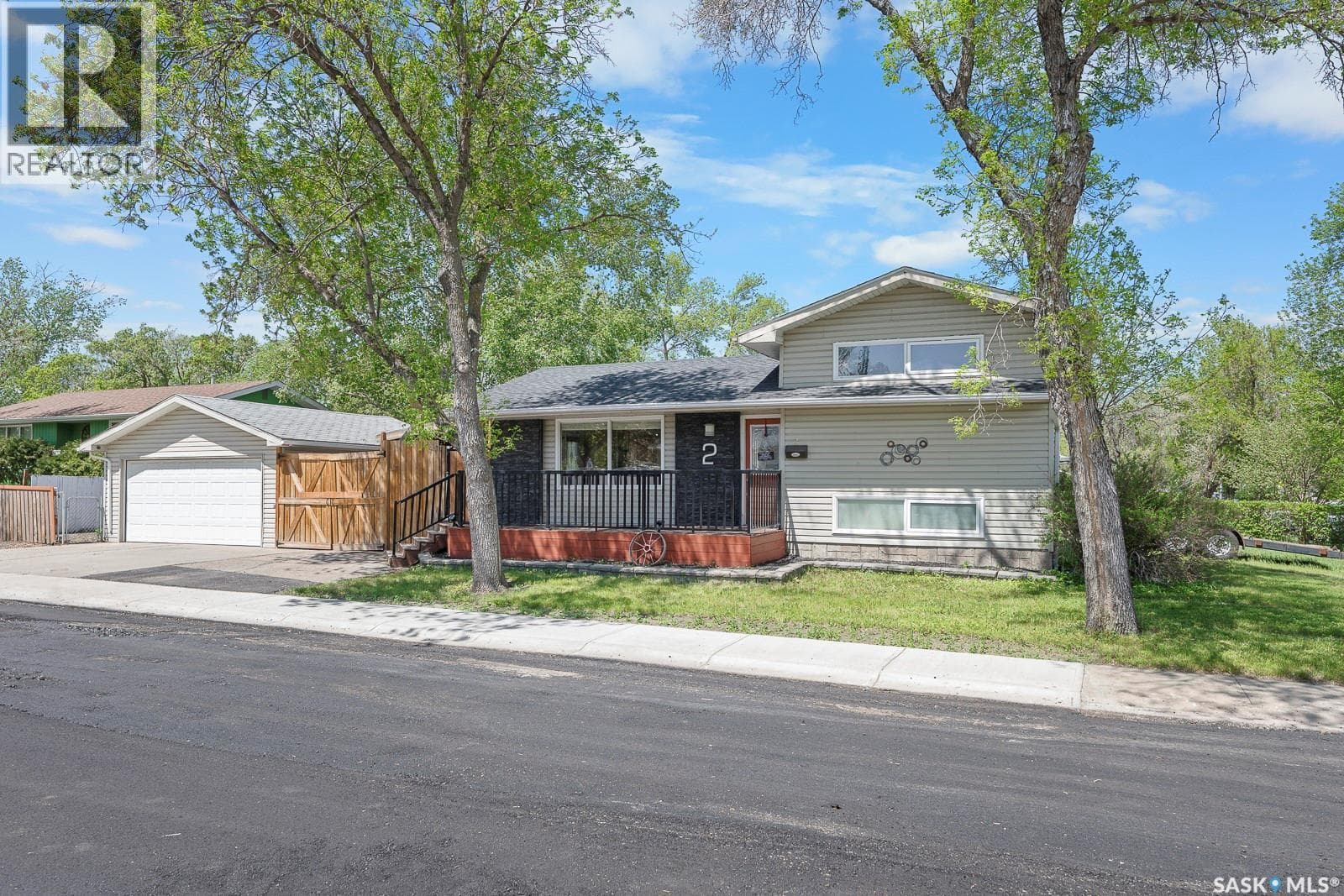 2 PLEASANTVIEW BAY — photo 2
