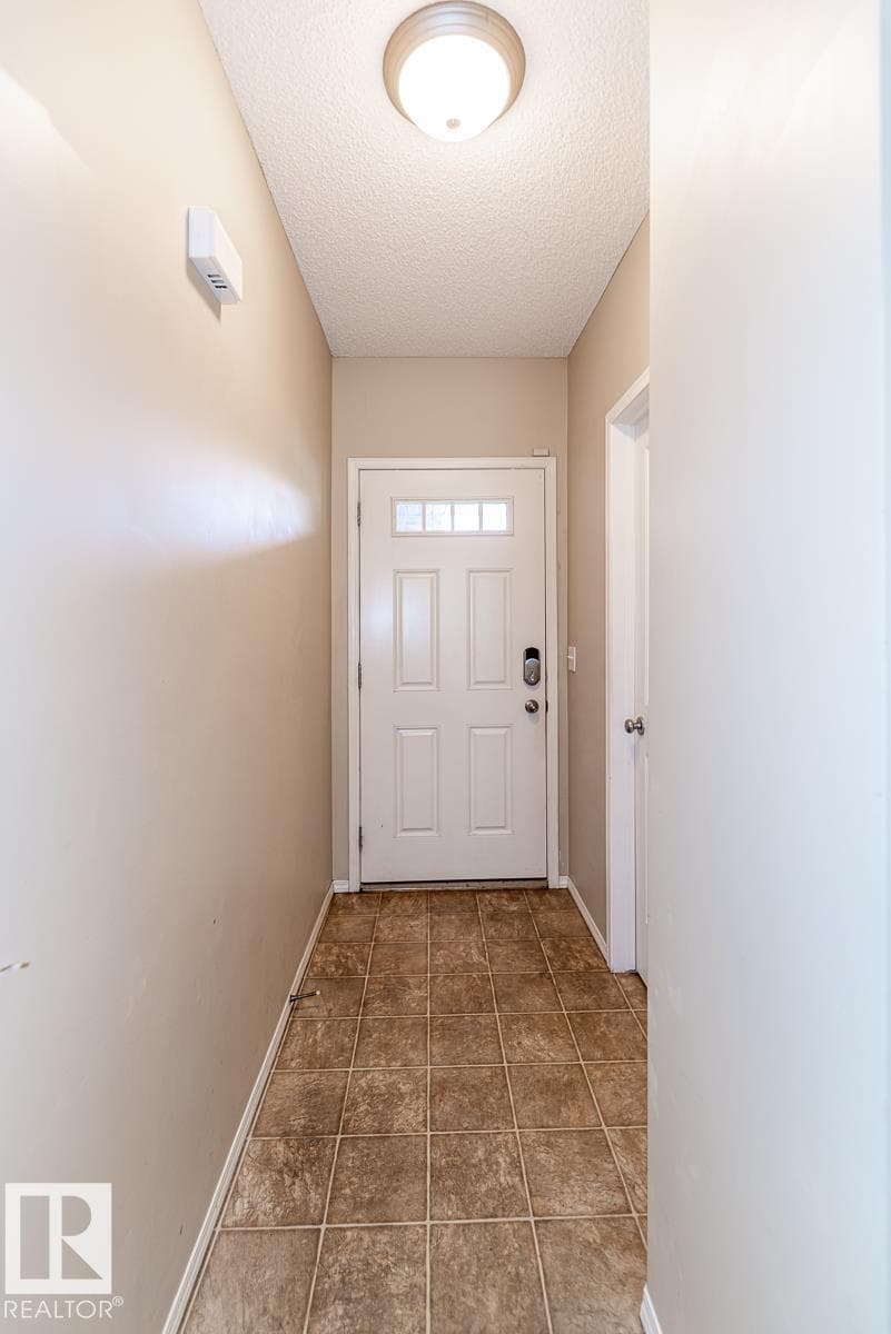 39 VEGA AV — photo 3