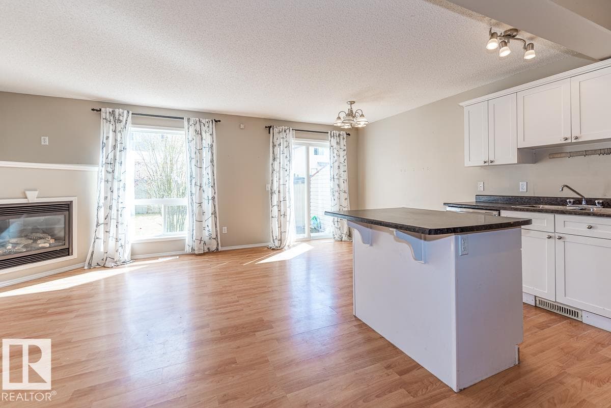 39 VEGA AV — photo 5