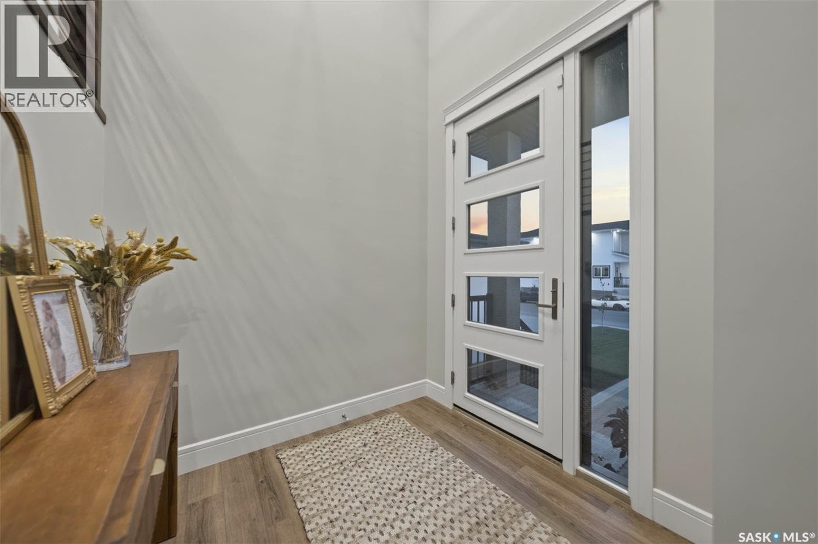 119 Woolf BEND — photo 2