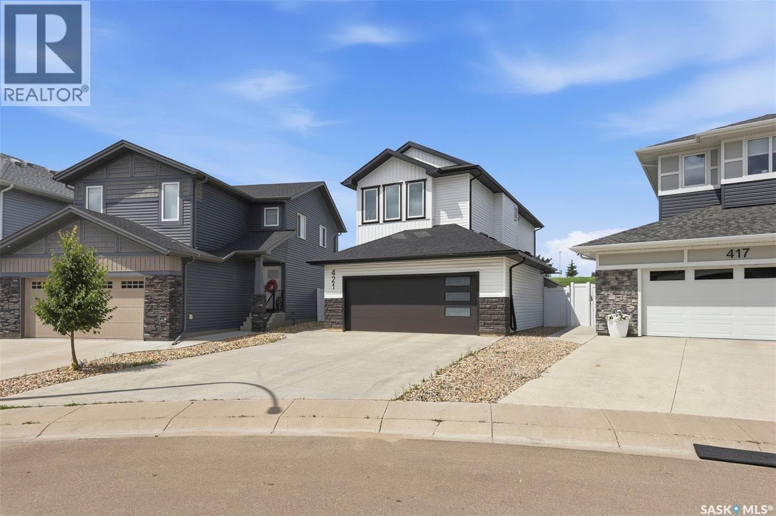 421 Germain MANOR
