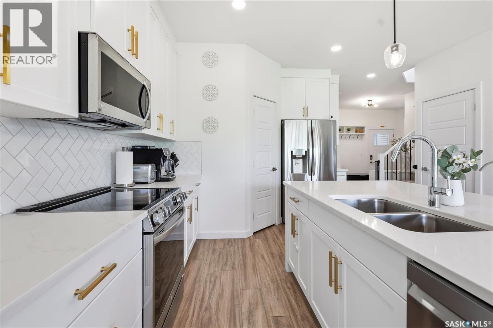 421 Germain MANOR — photo 3