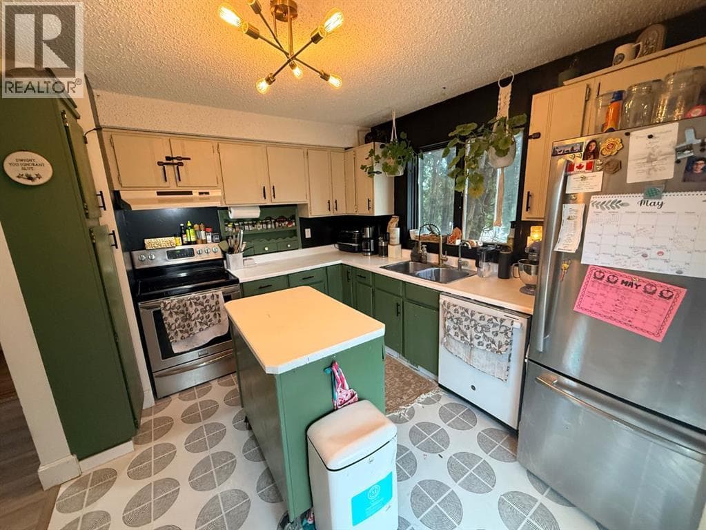 5701 31 Street — photo 5