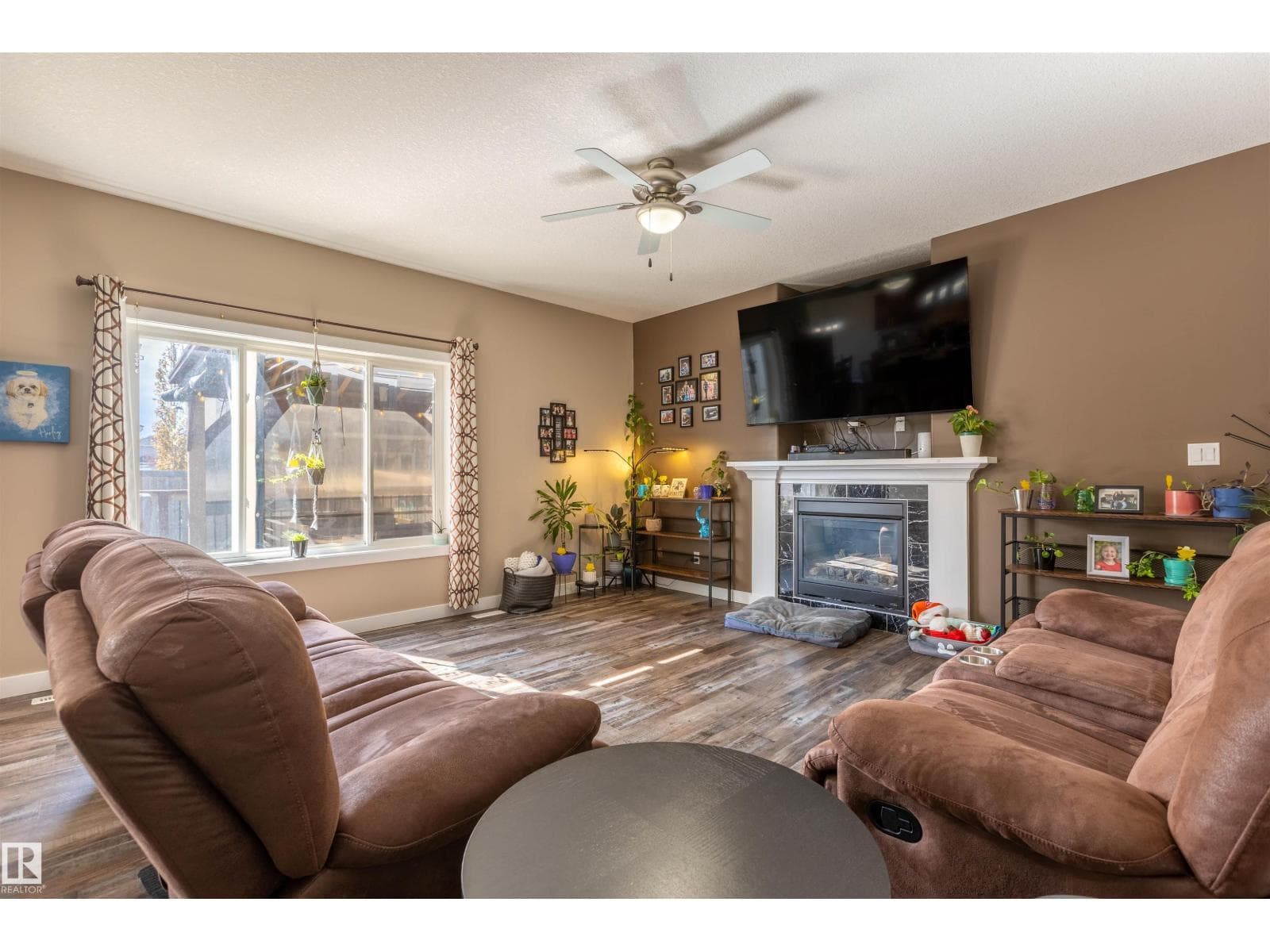 8907 97A AV — photo 5