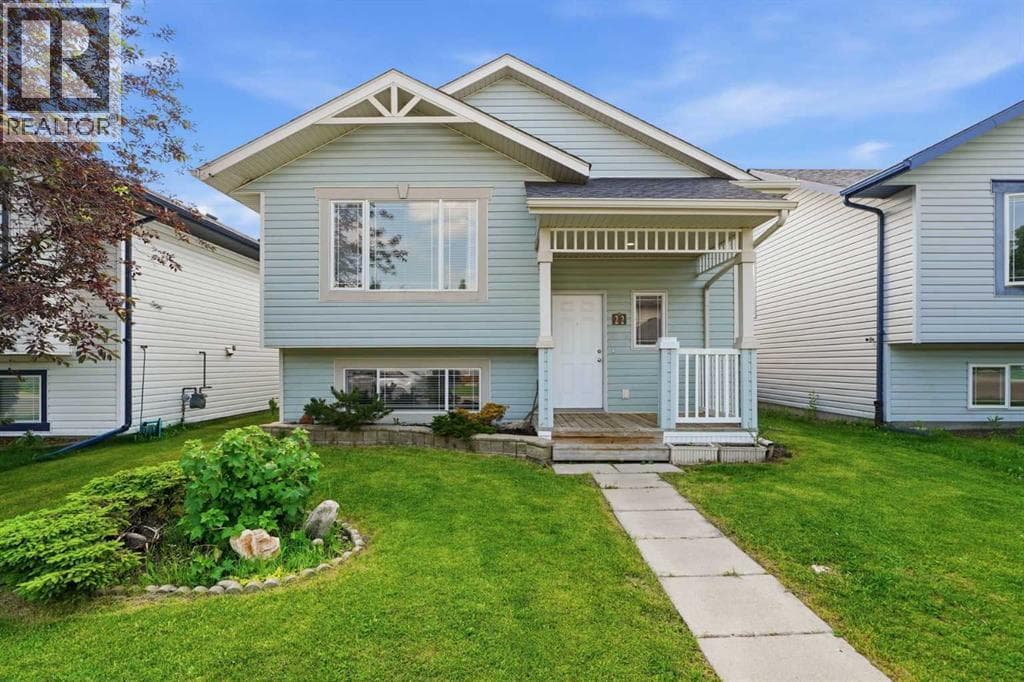 22 Lanterman Close — photo 3
