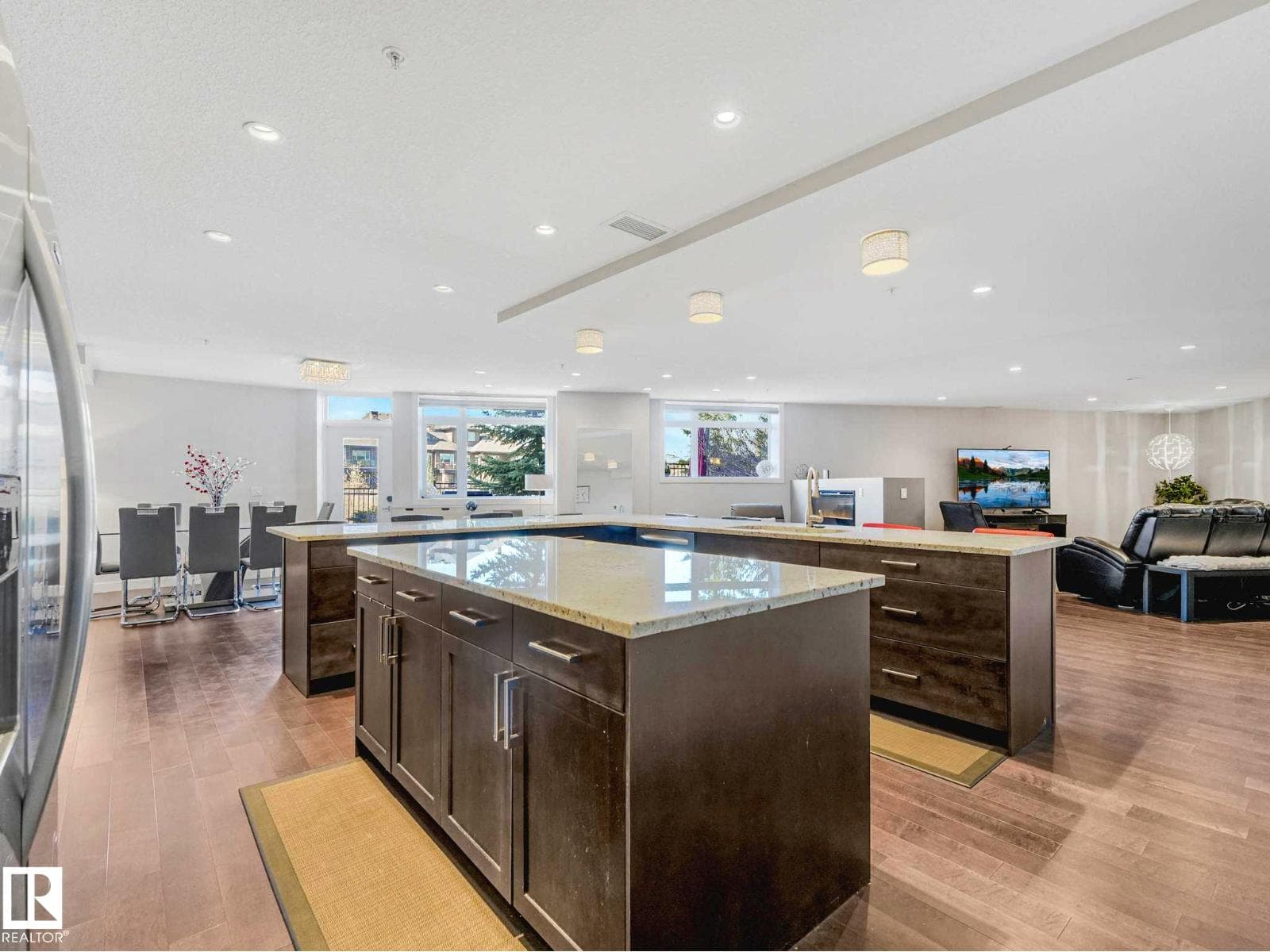 #122 5151 WINDERMERE BV SW — photo 5