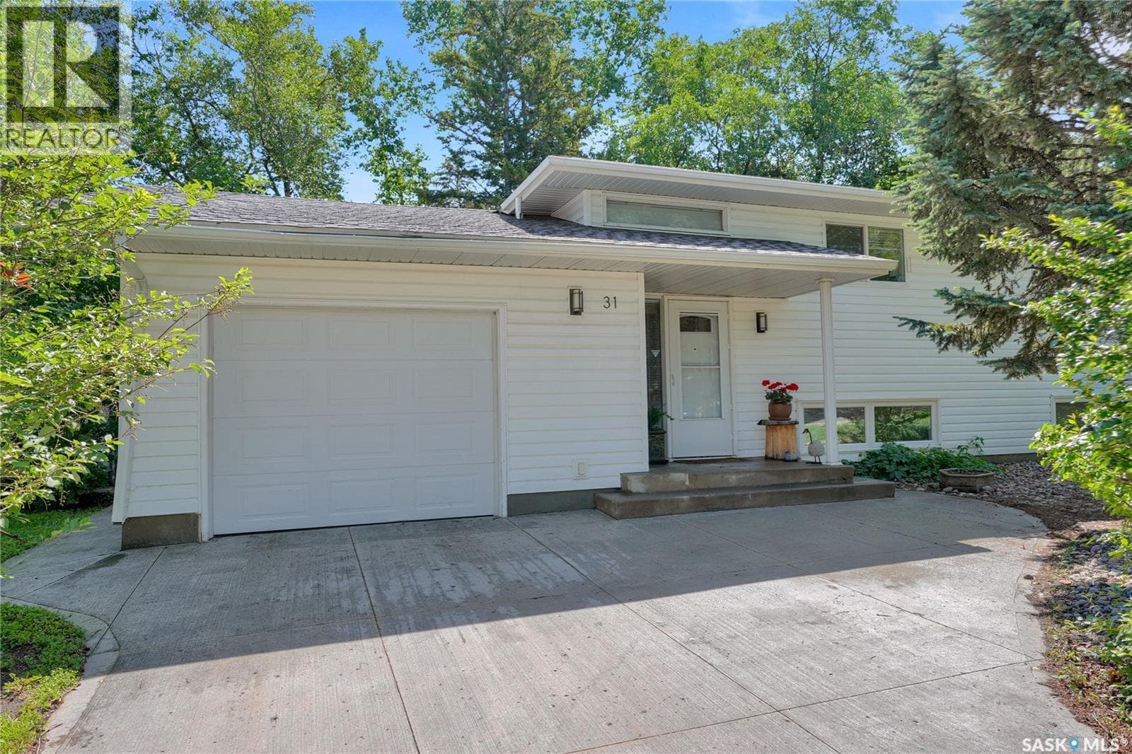 31 Massey ROAD