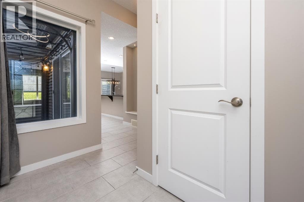 135 Evansridge Crescent NW — photo 5