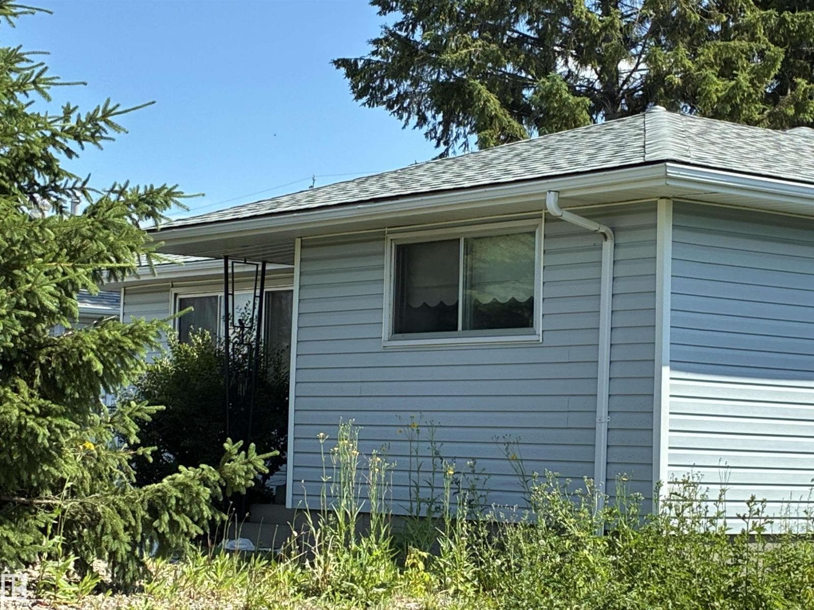 10931 134A AV NW — photo 3